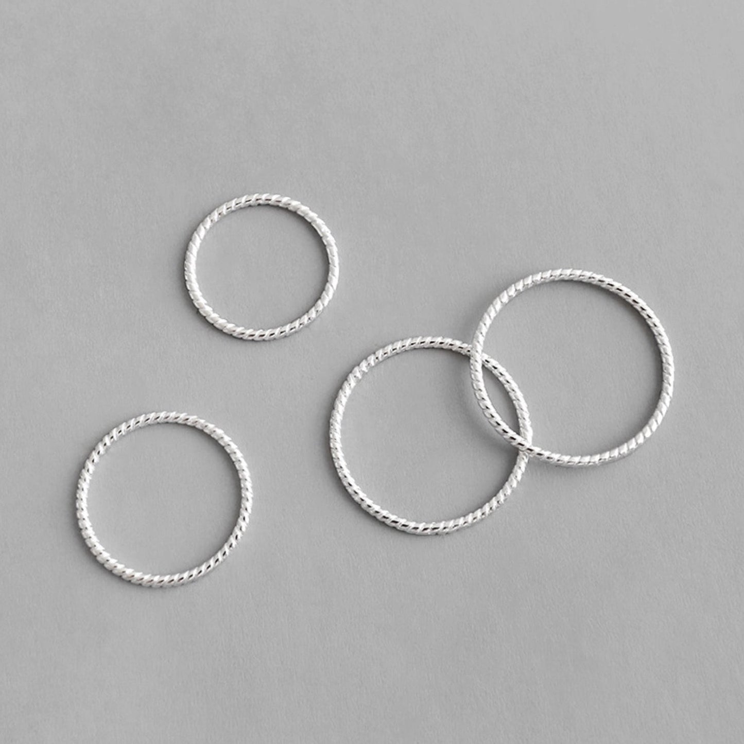 Twisted Band Stacking Ring