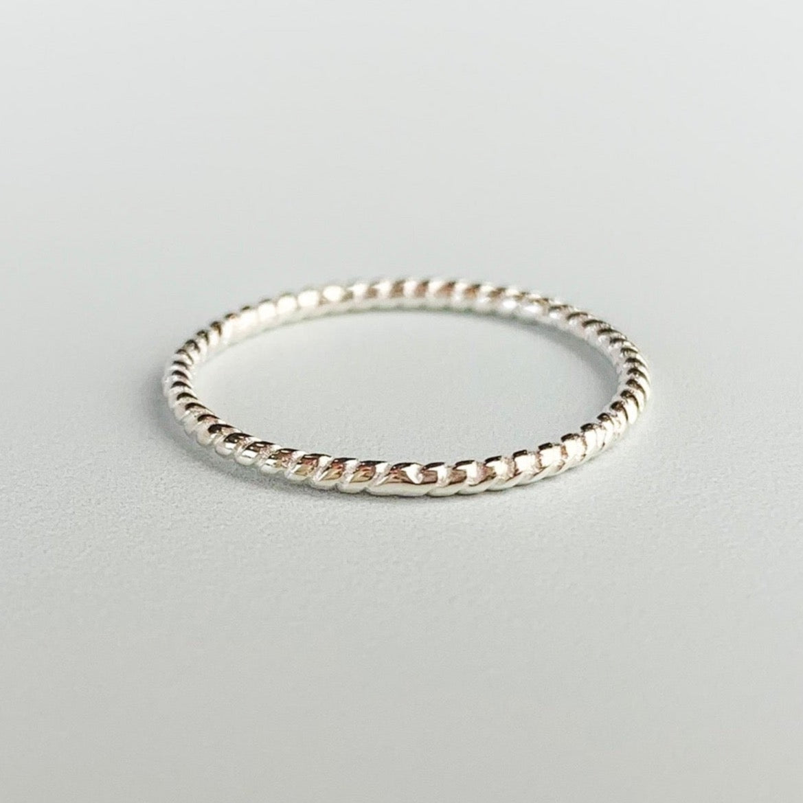 Twisted Band Stacking Ring