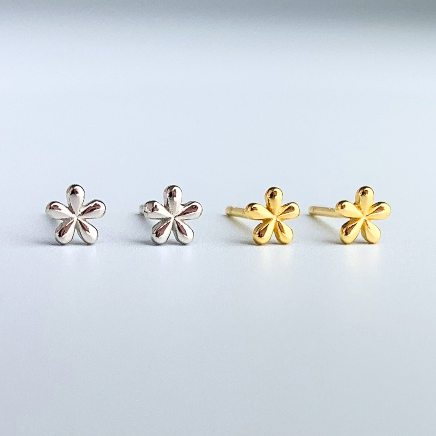 Dainty Flower Stud Earrings