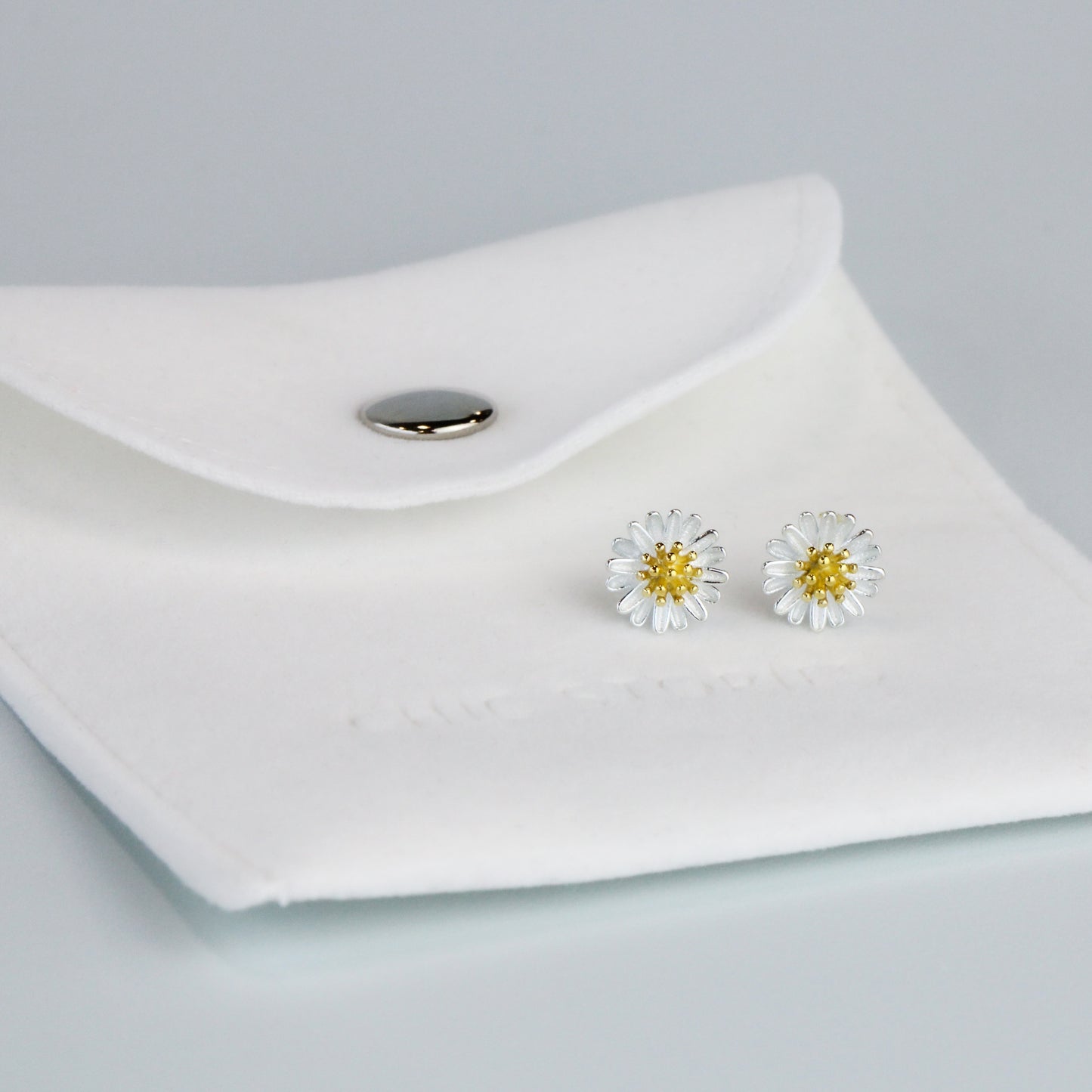 Daisy Stud Earrings