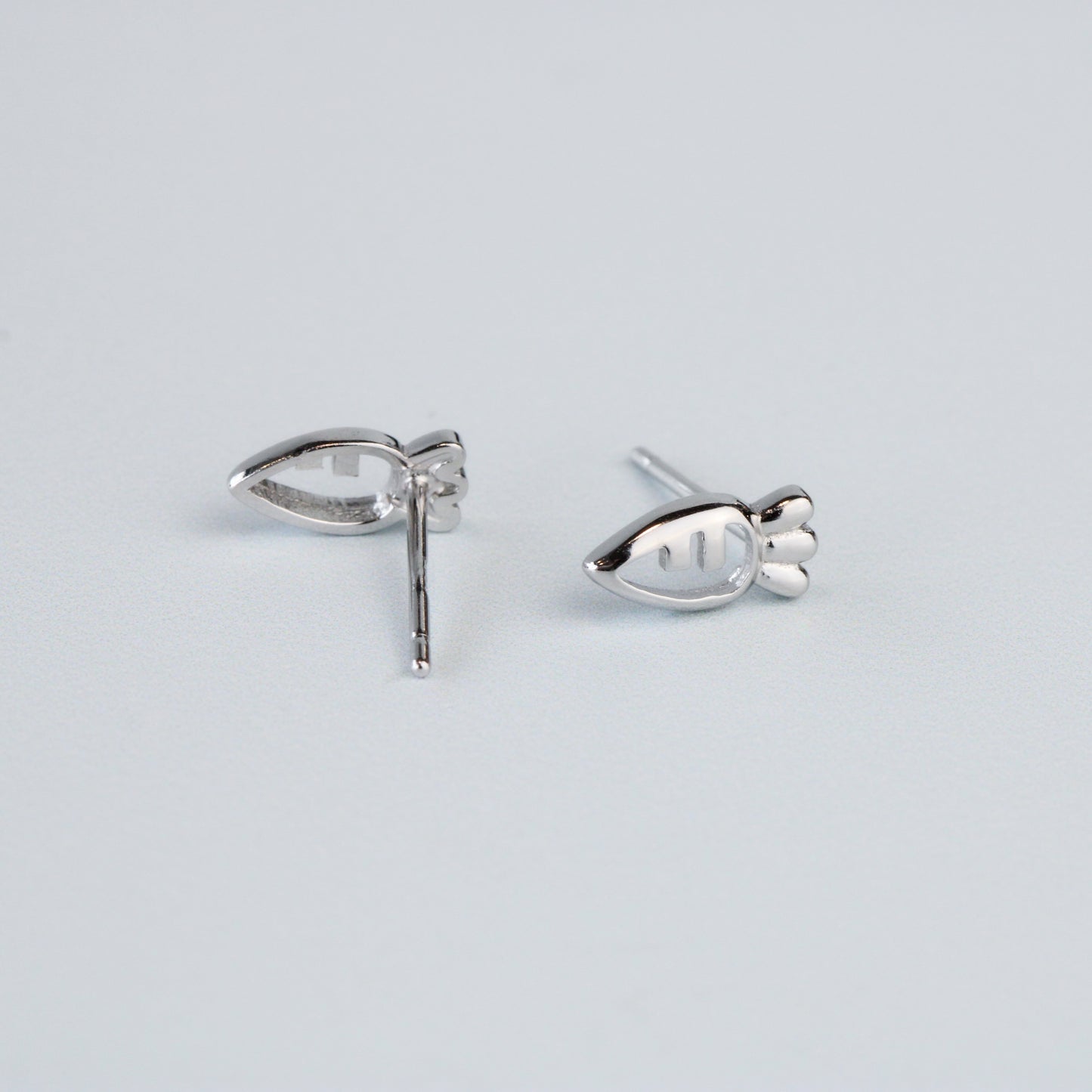 Minimalist Carrot Stud Earrings