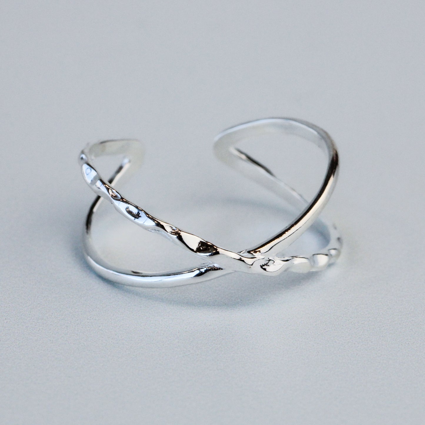 Double Band Crossover Adjustable Ring