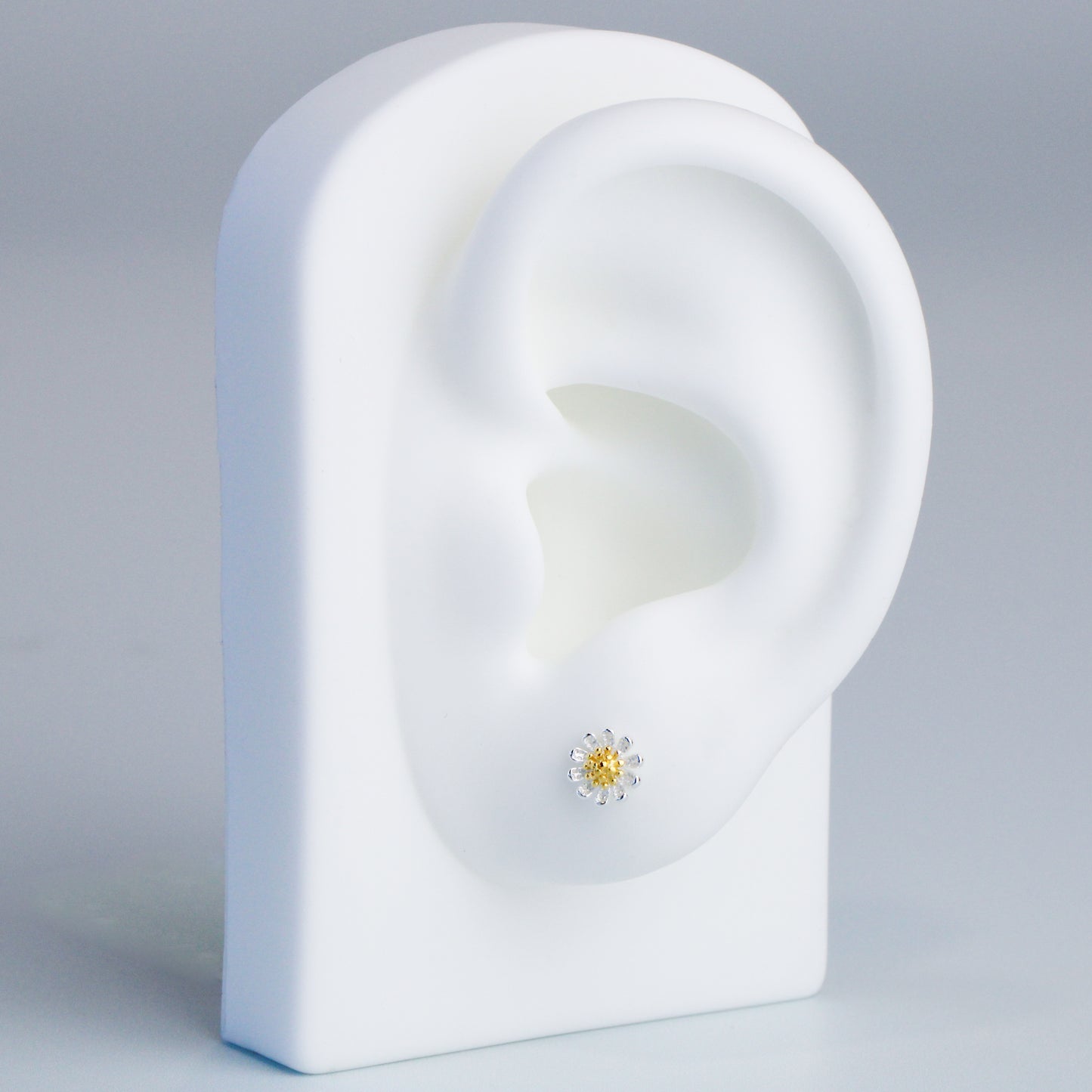 Daisy Screw Back Studs