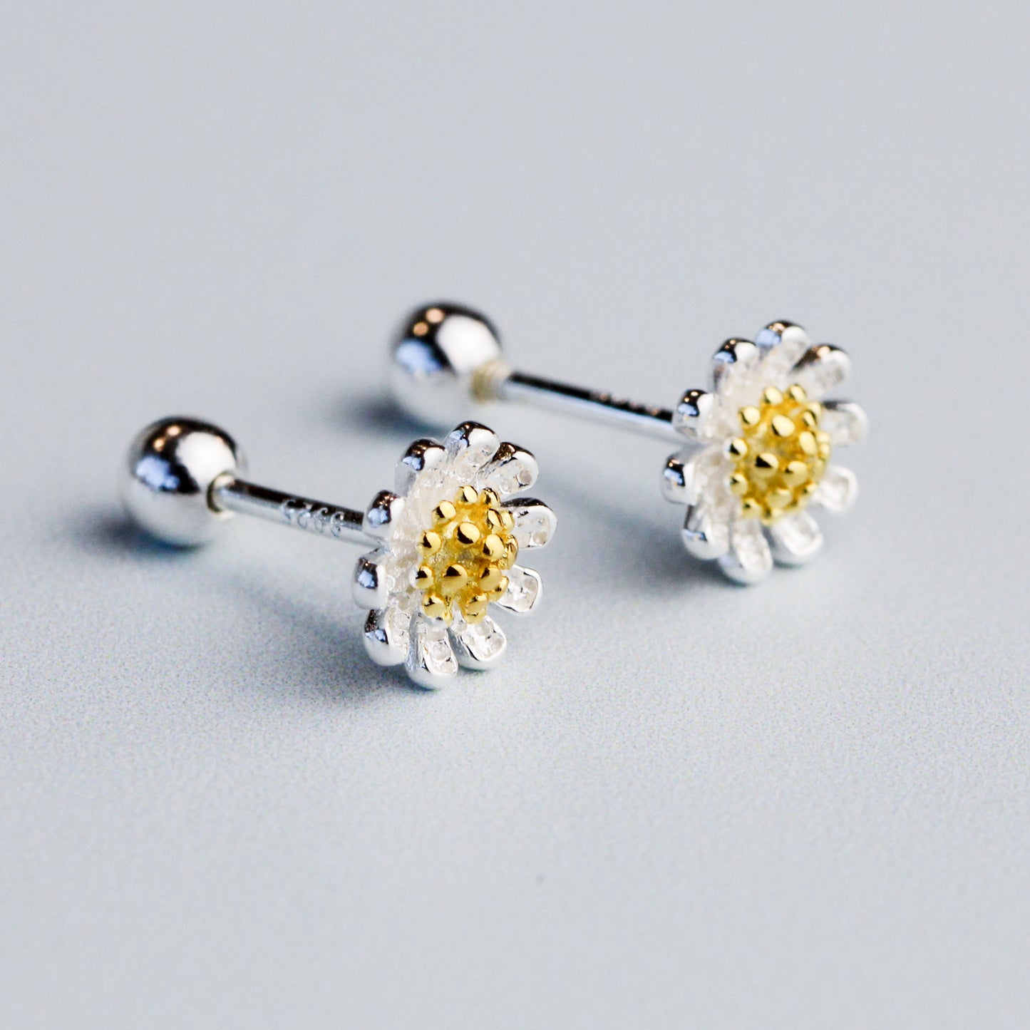 Daisy Screw Back Studs