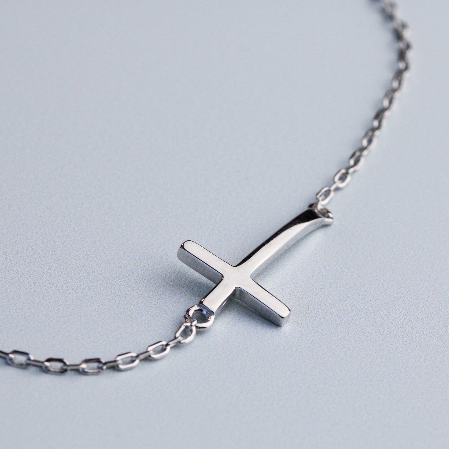 Minimalist Cross Charm Chain Anklet