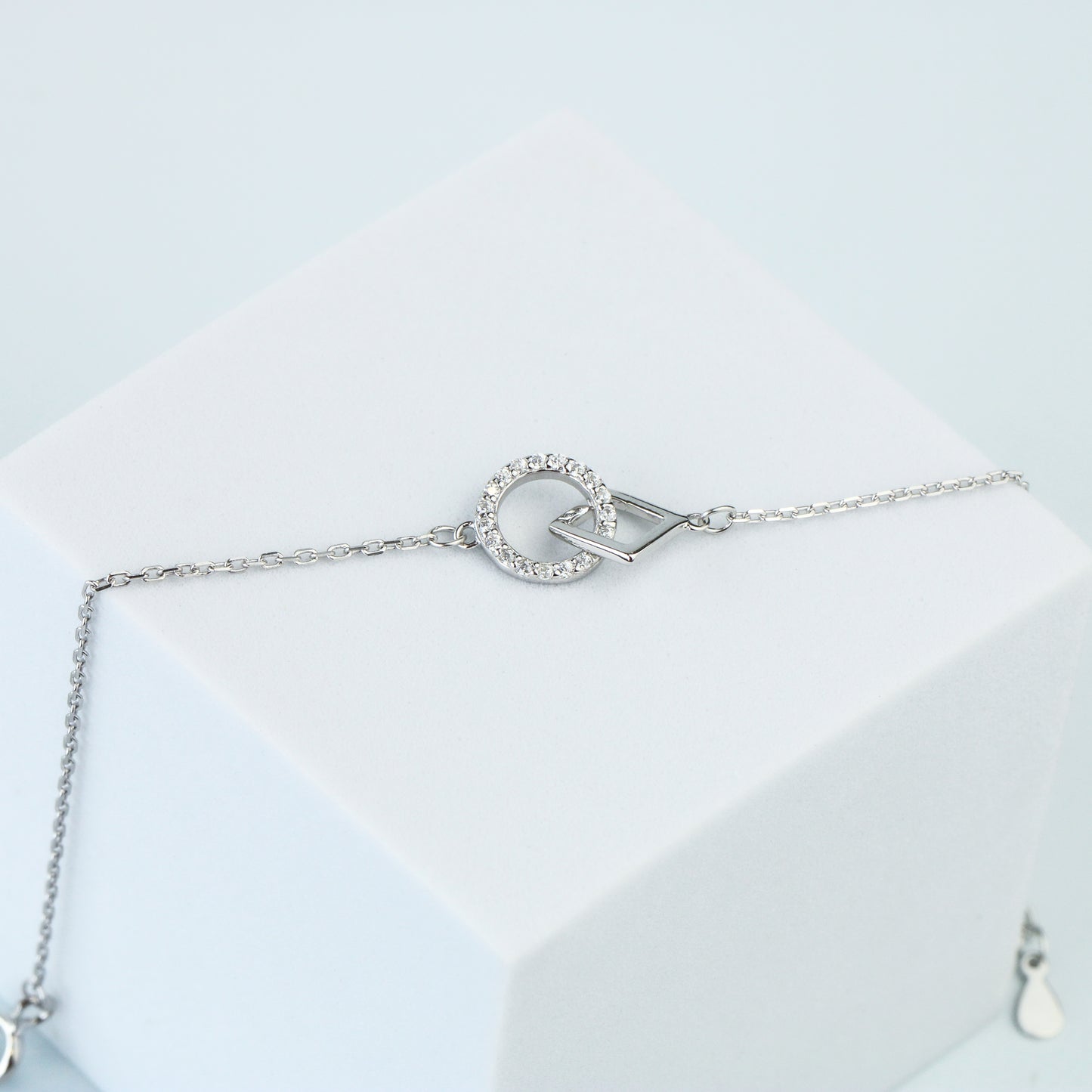 Interlocking Geometric Shapes Bracelet