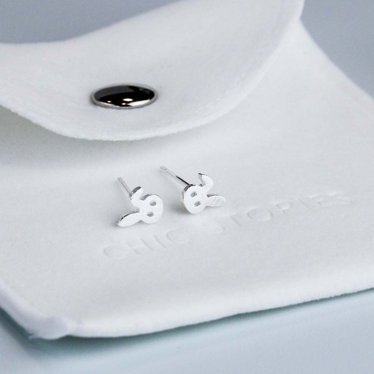 Brushed Silver Bunny Stud Stud Earrings