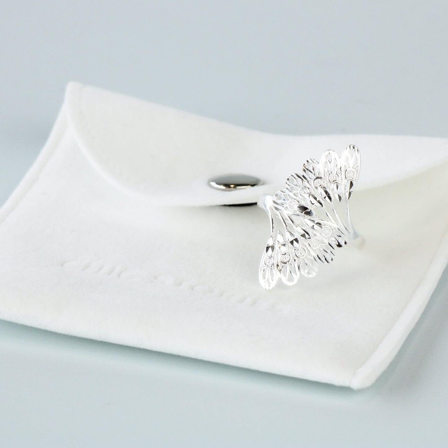 Fan Design Adjustable Ring