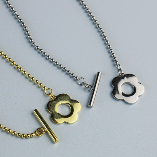 Flower Clasp Chain Bracelet