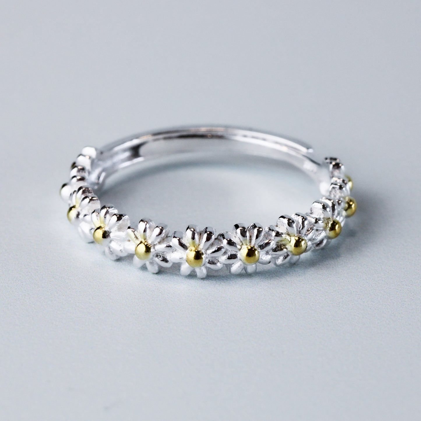 Daisy Chain Adjustable Ring