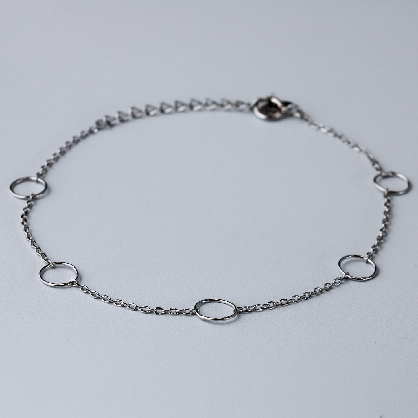 Circle Link Charm Bracelet