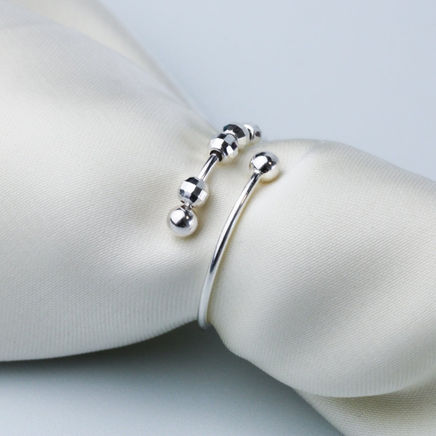 Sliding Bead Spiral Shape Ring