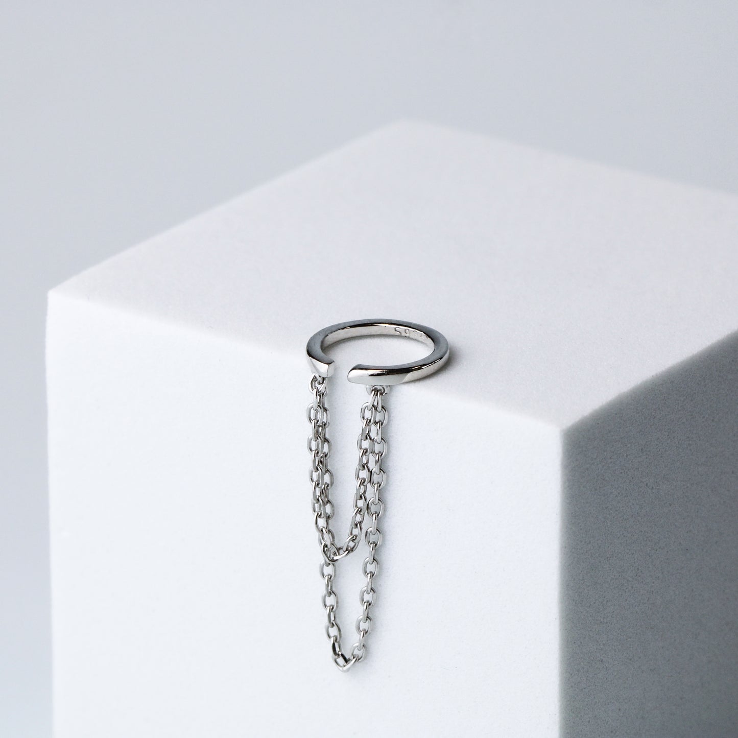 Chain Dangle Ear Cuff