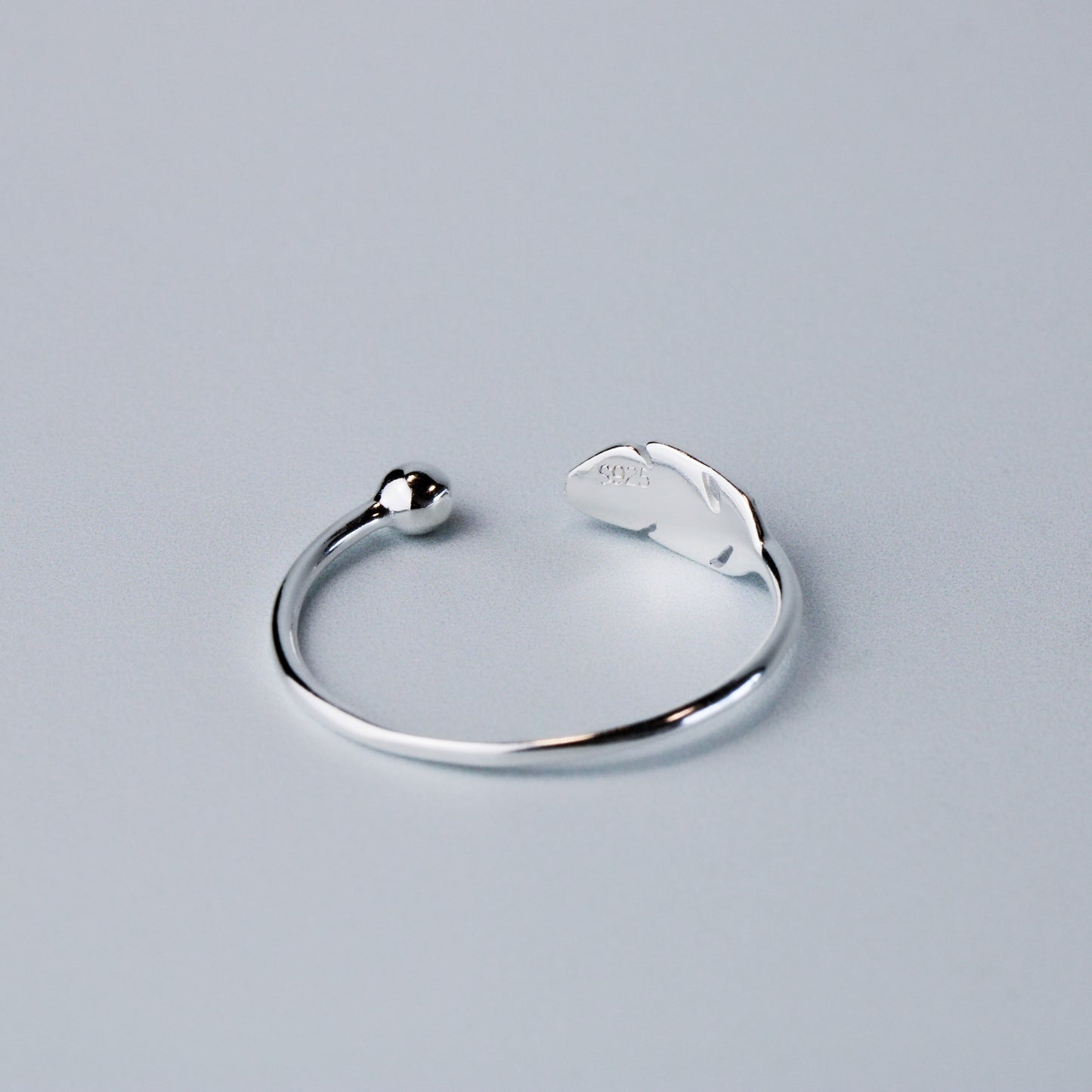 Adjustable Feather Ring