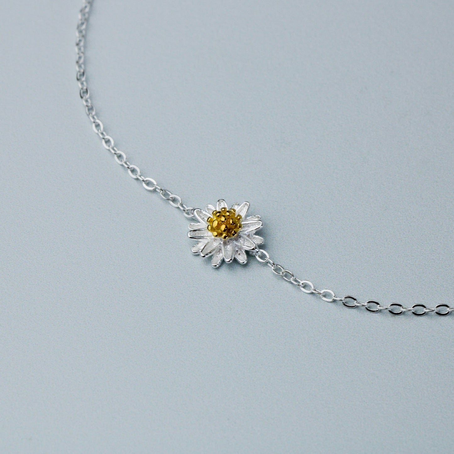 Daisy Pendant Anklet