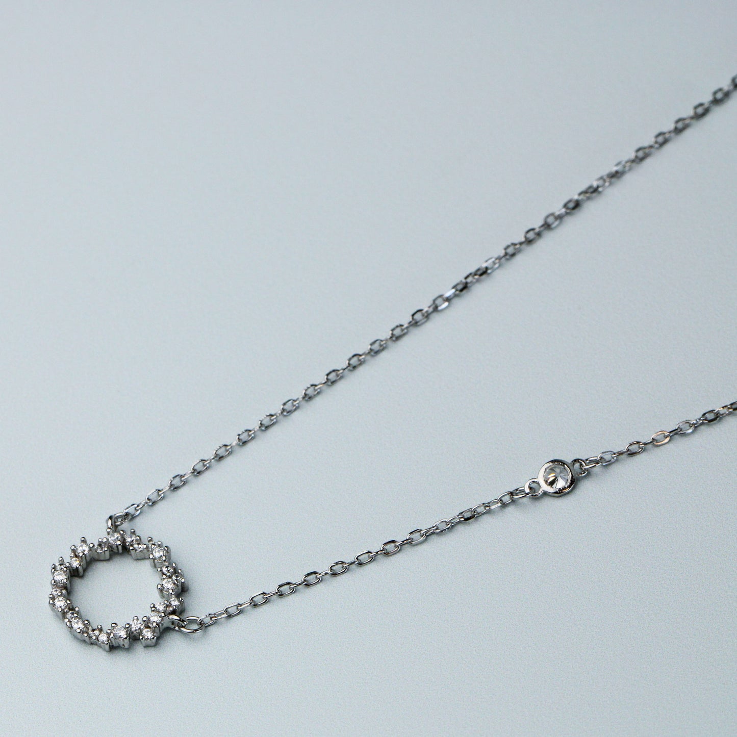 Circle Zirconia Necklace