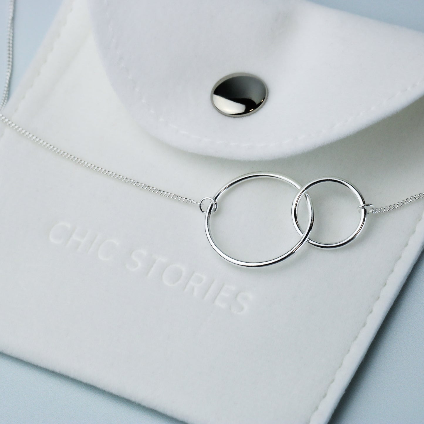 Interlocking Circle Necklace