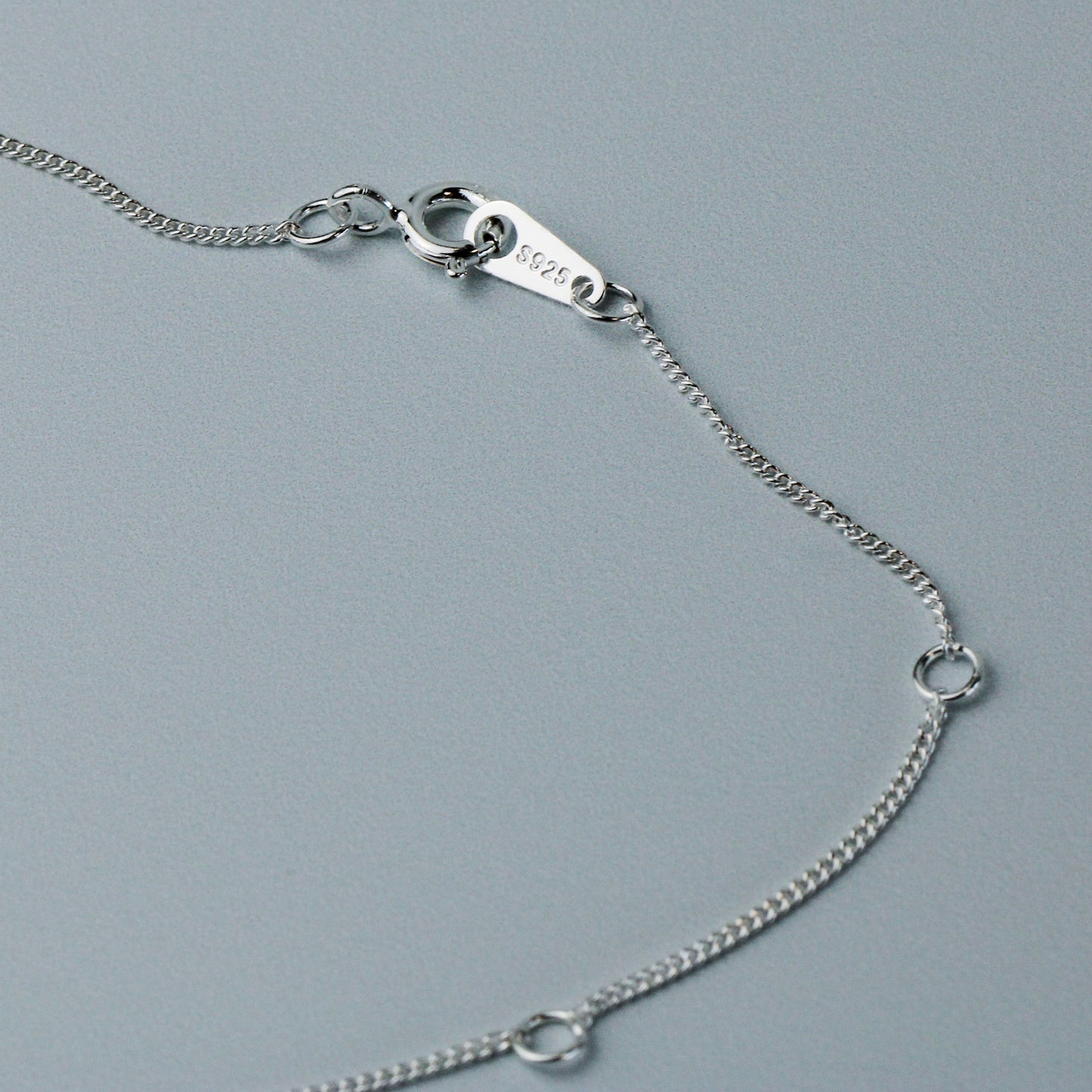Interlocking Circle Necklace