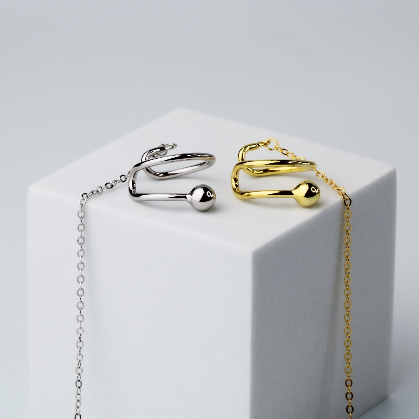 Chain Dangle Ear Cuff