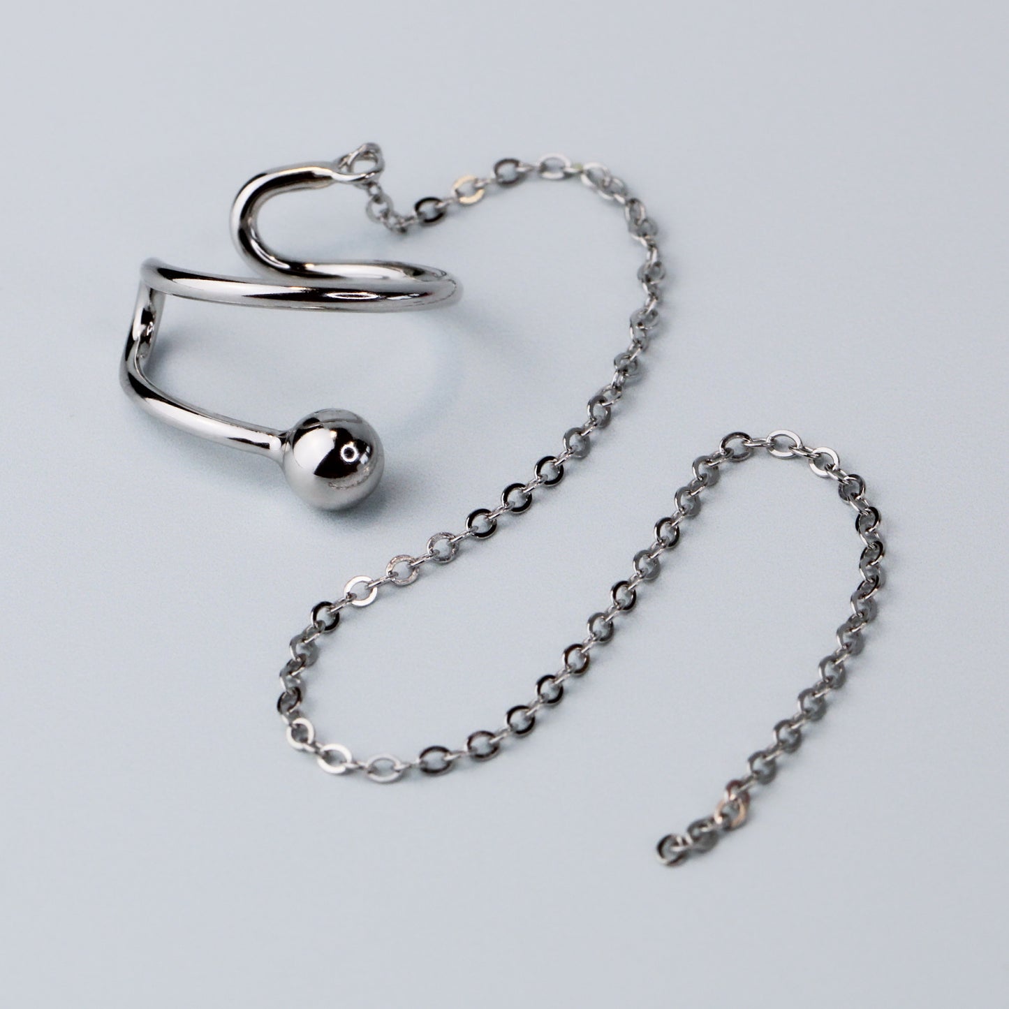 Chain Dangle Ear Cuff
