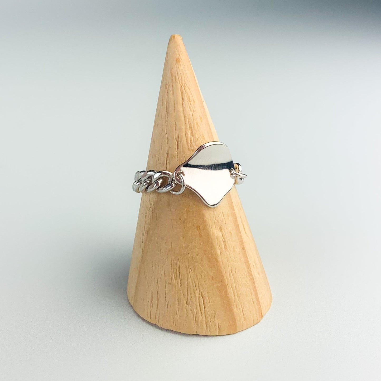 Abstract Pendant Chain Ring