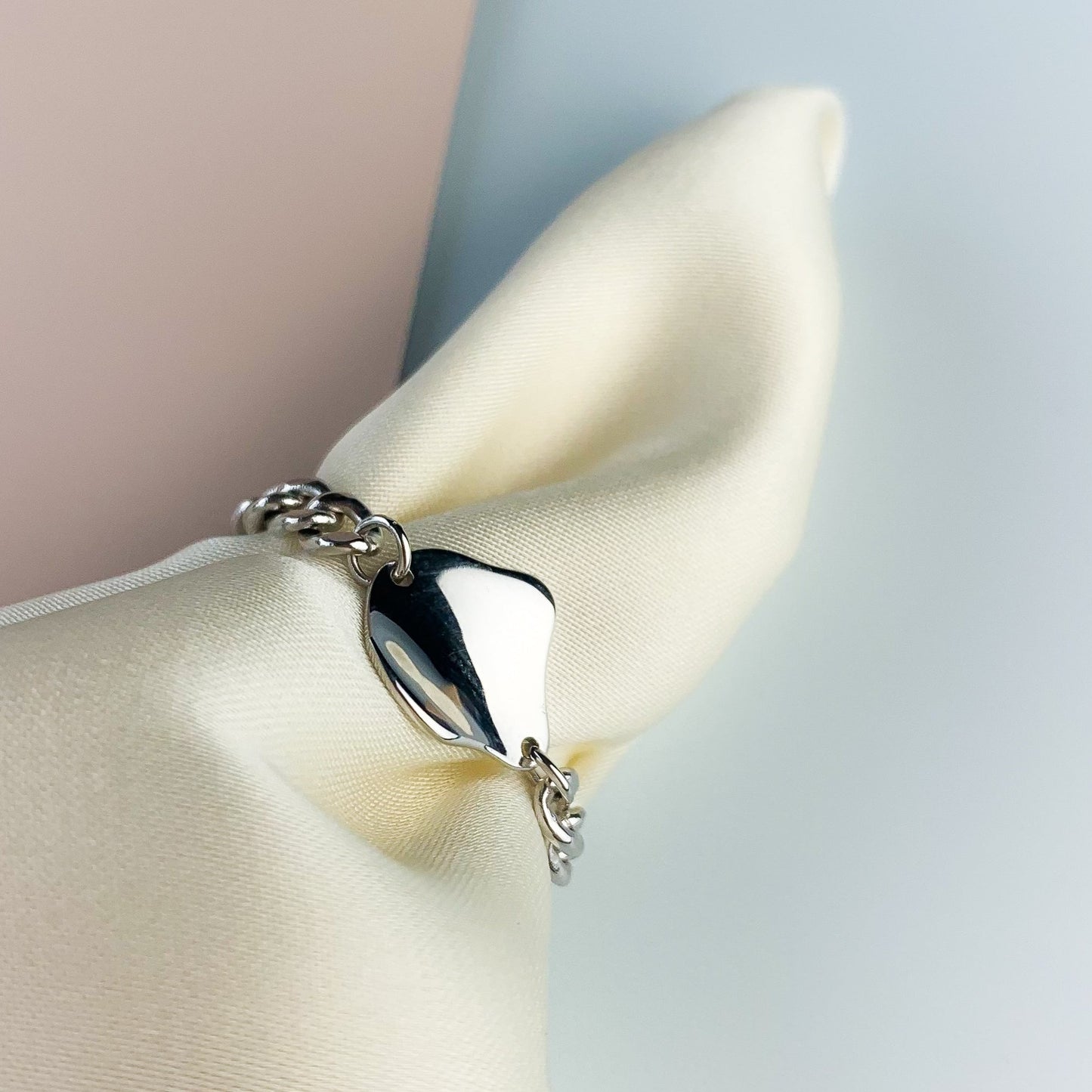 Abstract Pendant Chain Ring