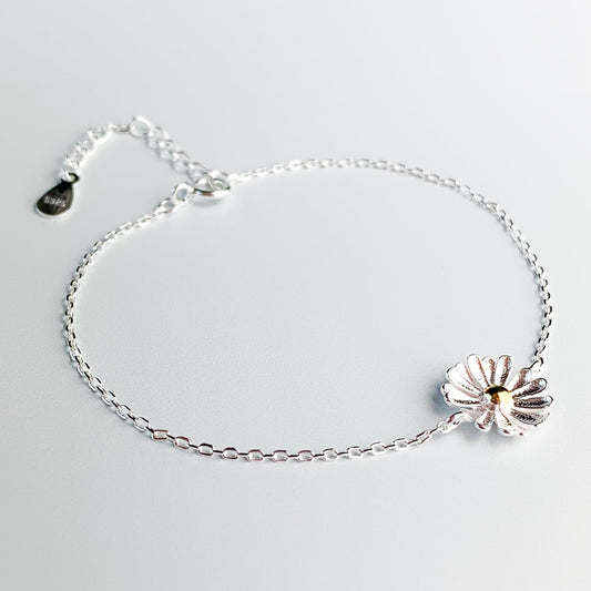 Daisy Charm Bracelet