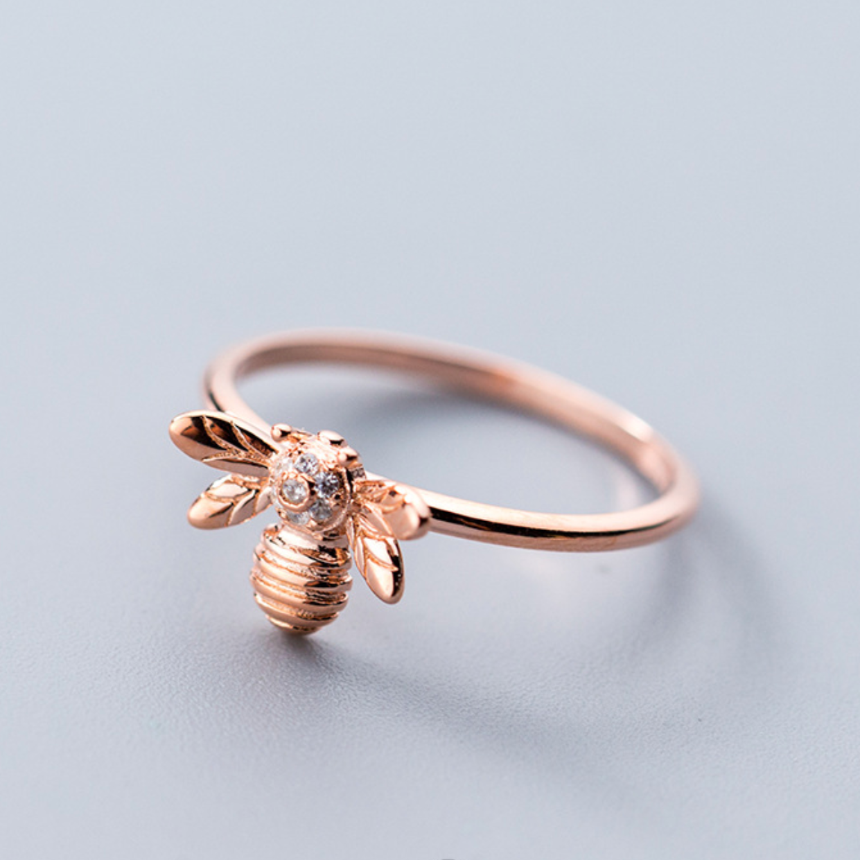 Thin Band Honeybee Ring