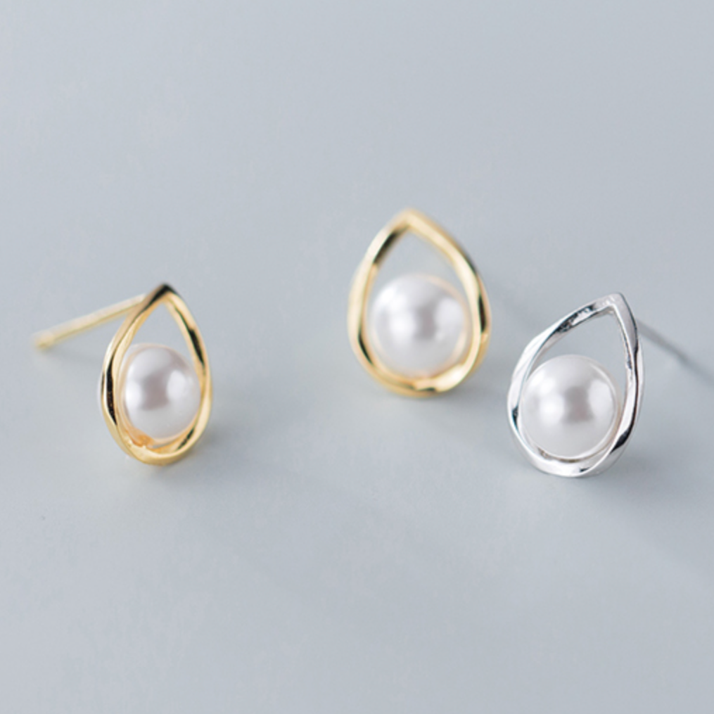 Pearl Teardrop Stud Earrings