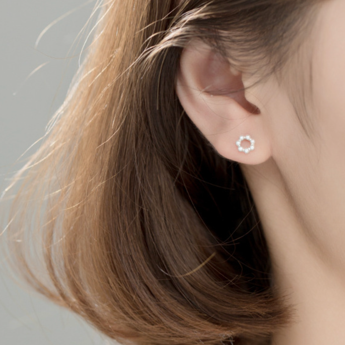 Tiny Pearl Wreath Stud Earrings