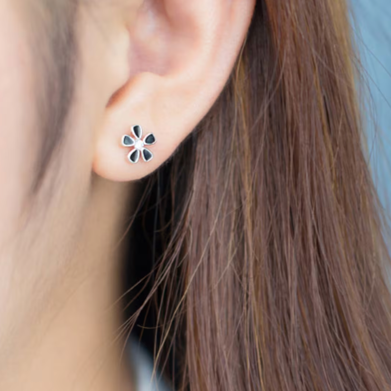 Black or White Flower Stud Earrings