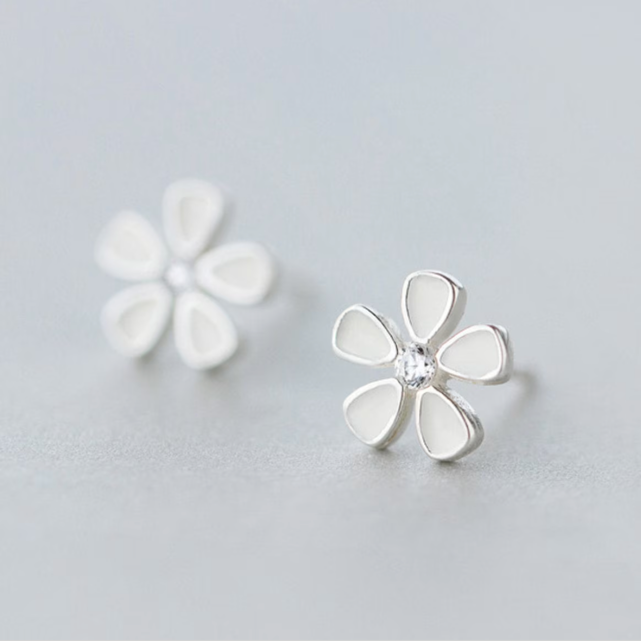 Black or White Flower Stud Earrings