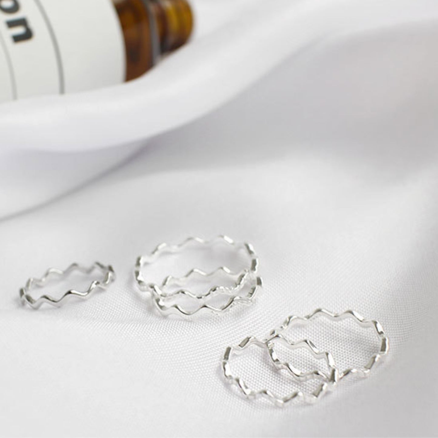 Thin Wave Ring