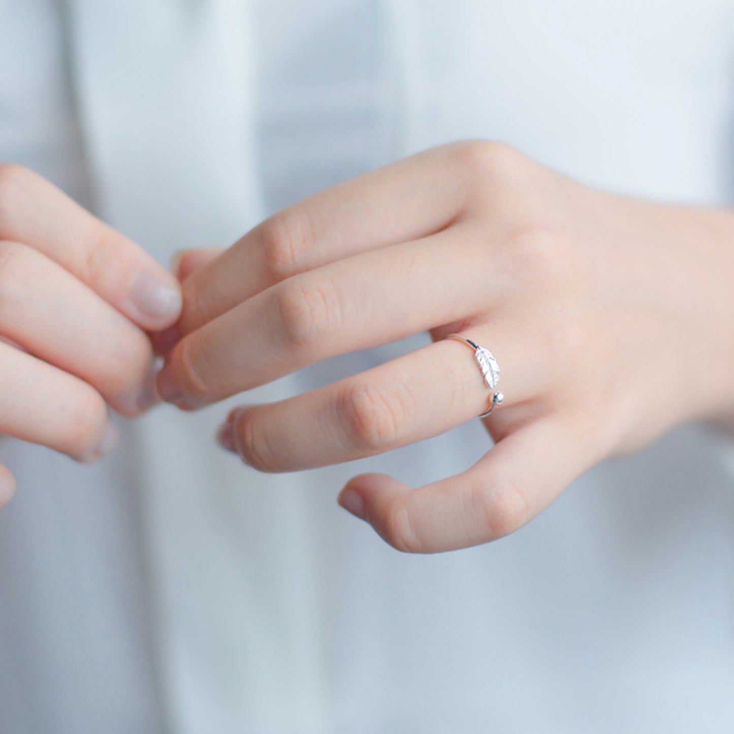 Adjustable Feather Ring