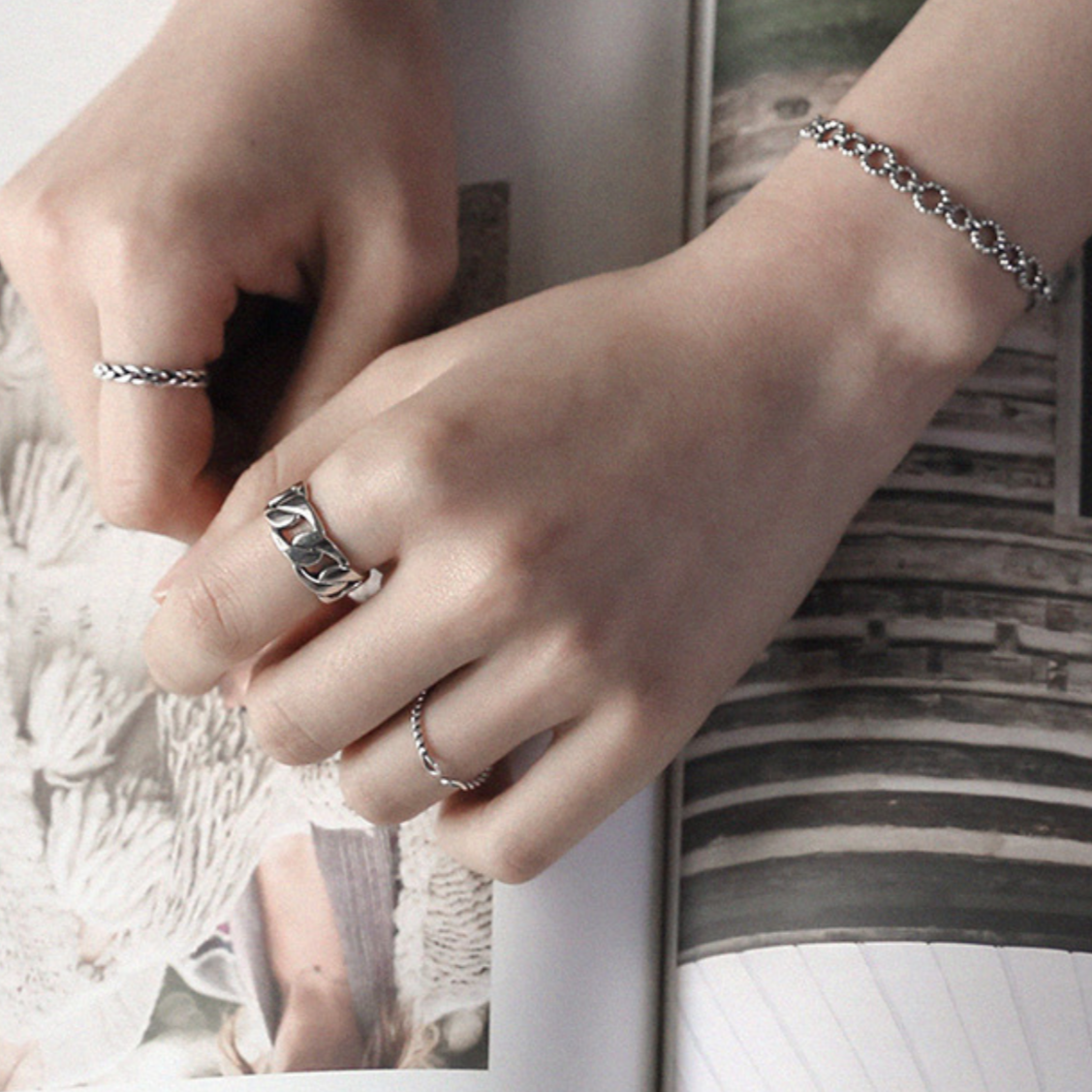 Adjustable Chunky Chain Ring