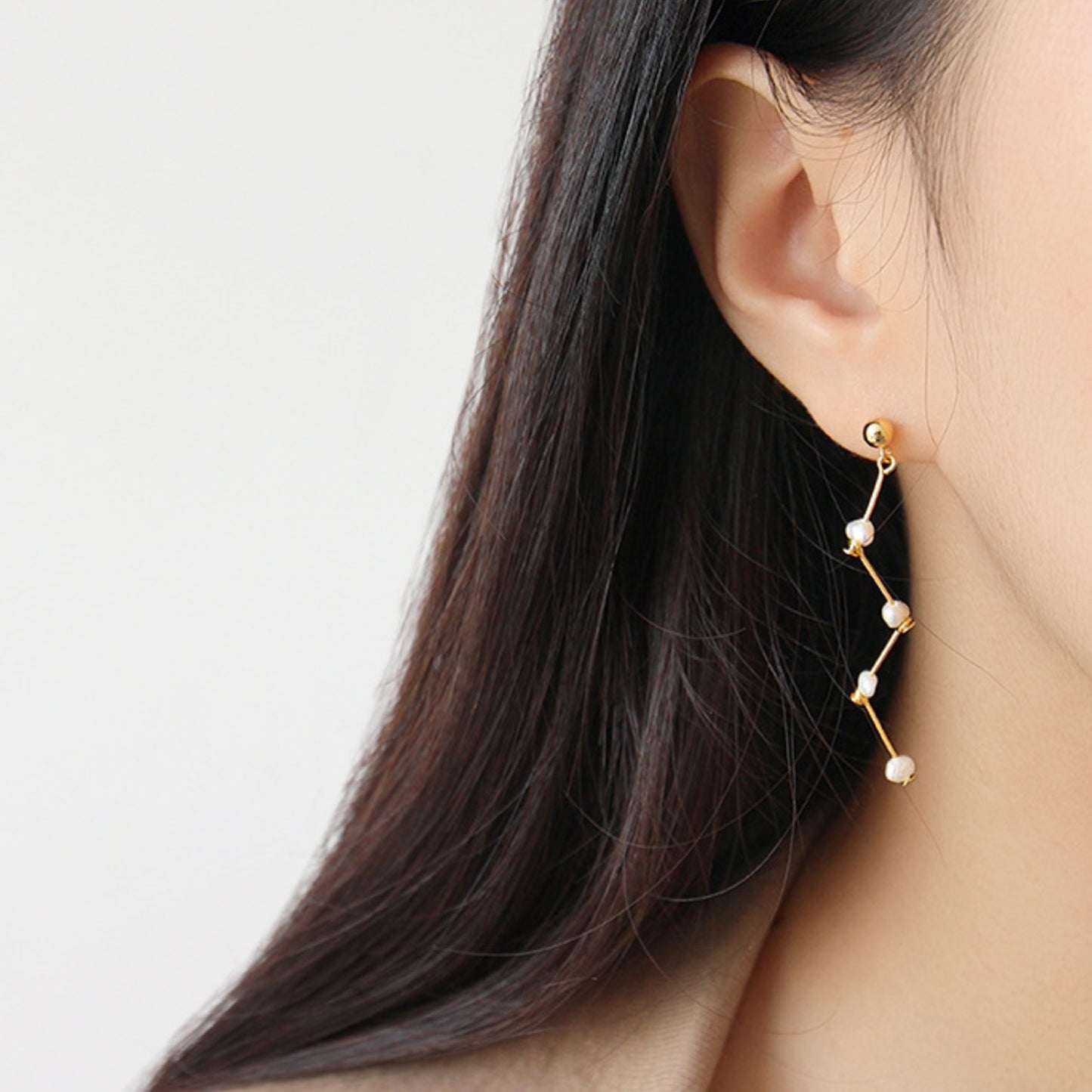 Pearl Scatter Drop Earrings