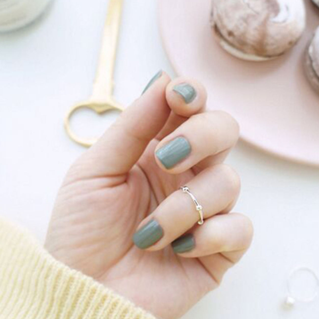 Ball Detail Adjustable Ring
