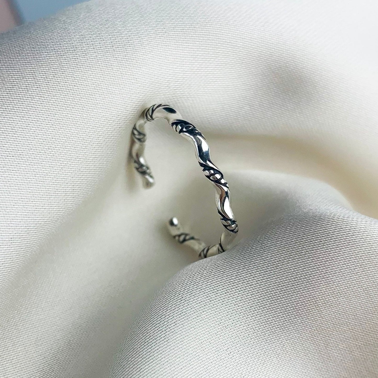 Dot and Twist Detail Adjustable Rings