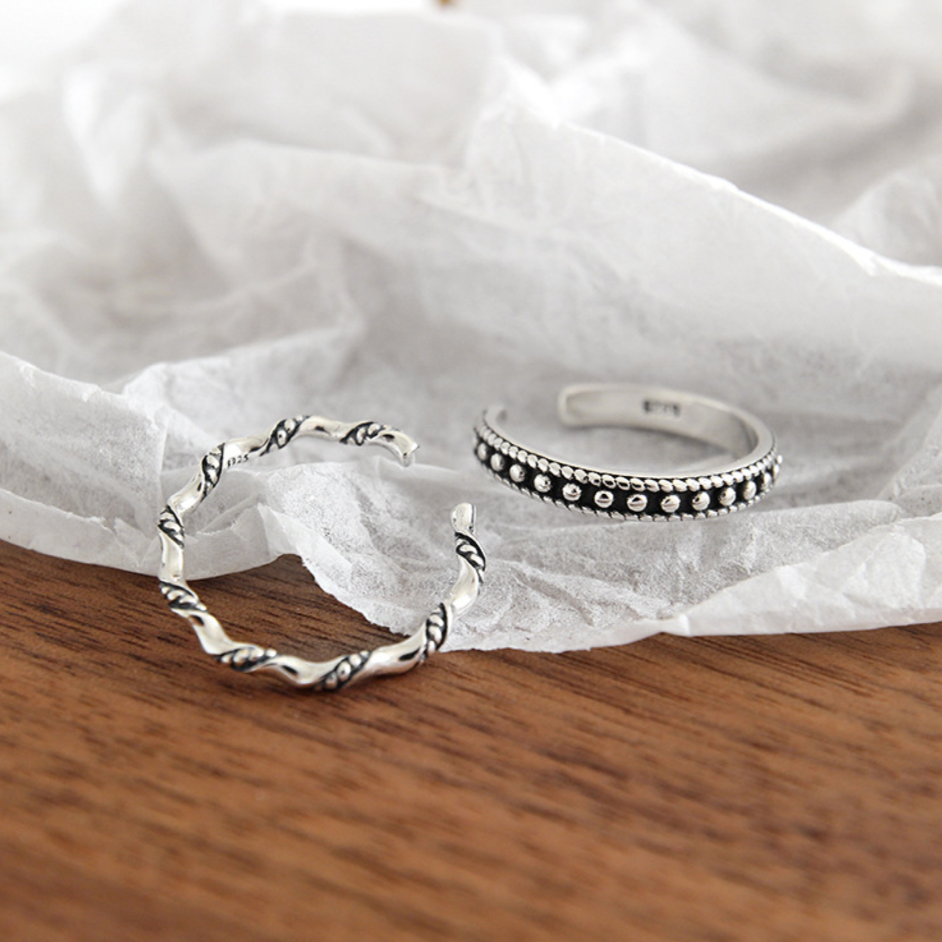 Dot and Twist Detail Adjustable Rings