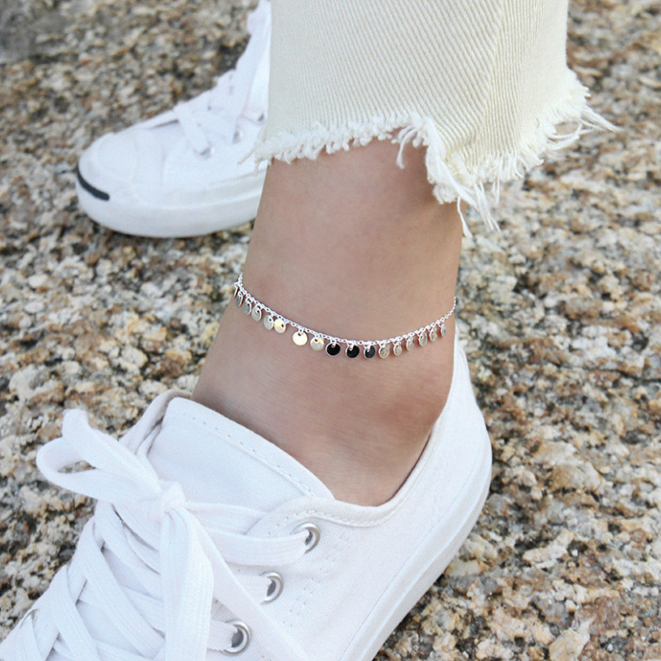Dangle Disk Charm Anklet