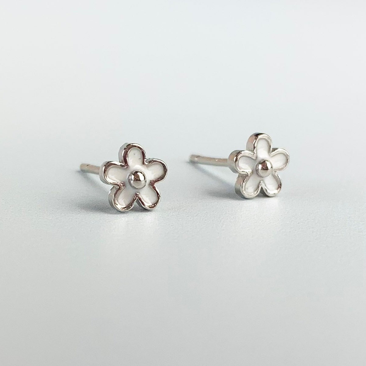 Black or White Flower Stud Earrings