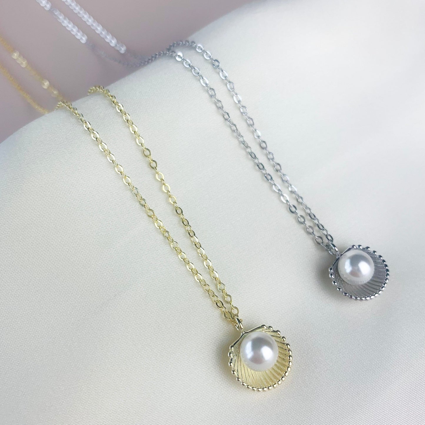 Sterling Silver Clam Shell Necklace
