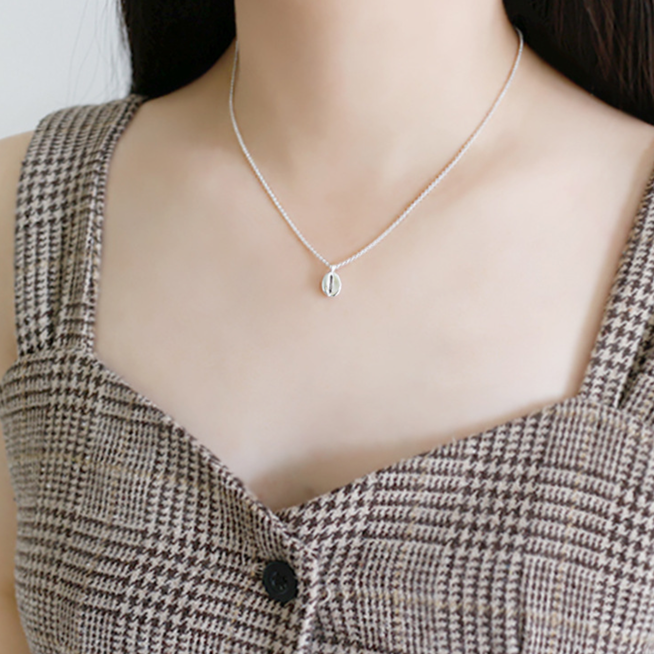 Puka Shell Pendant Chain Necklace