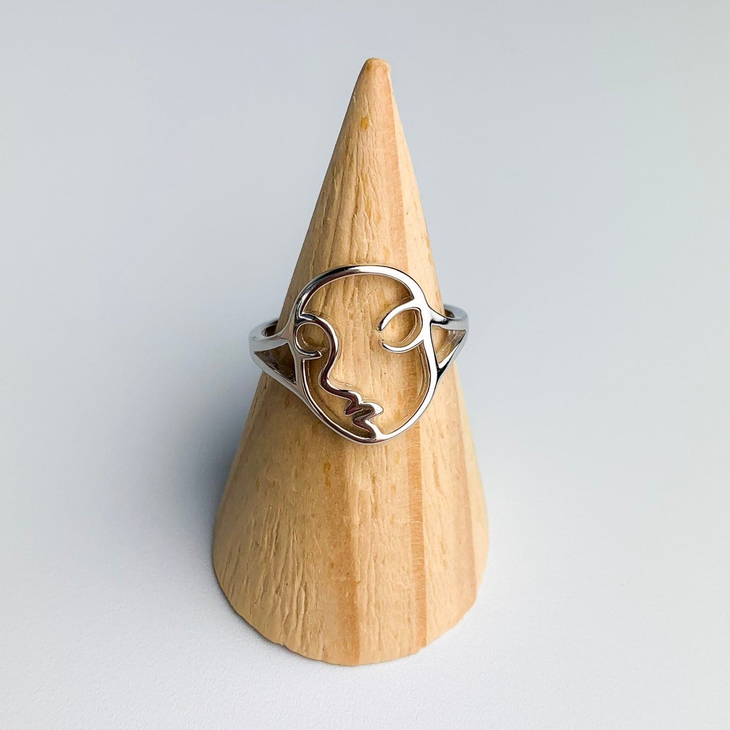 Abstract Face Adjustable Ring