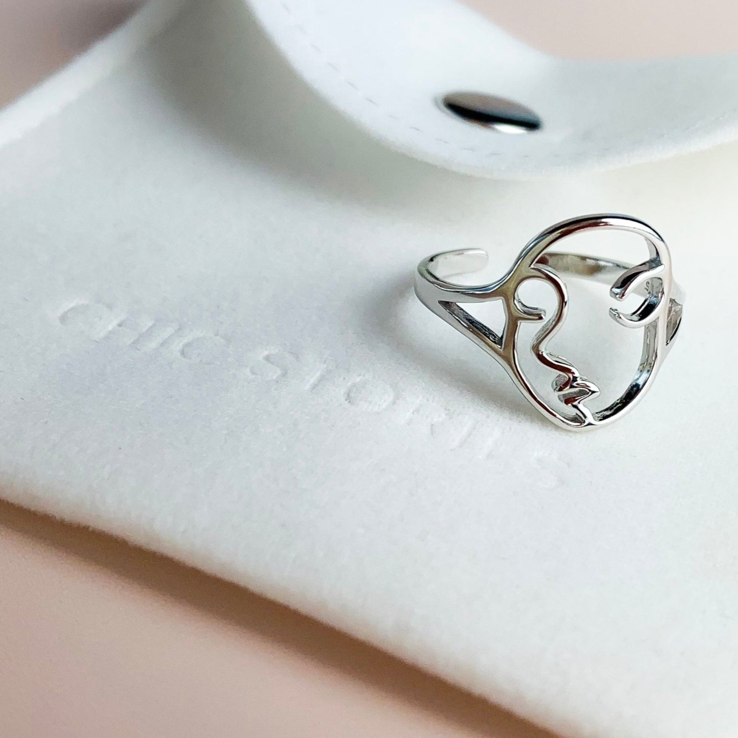 Abstract Face Adjustable Ring
