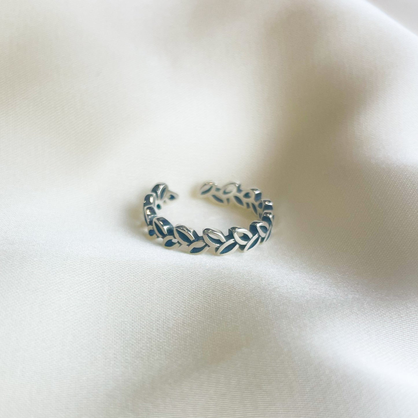 Silver Adjustable Leaf Ring