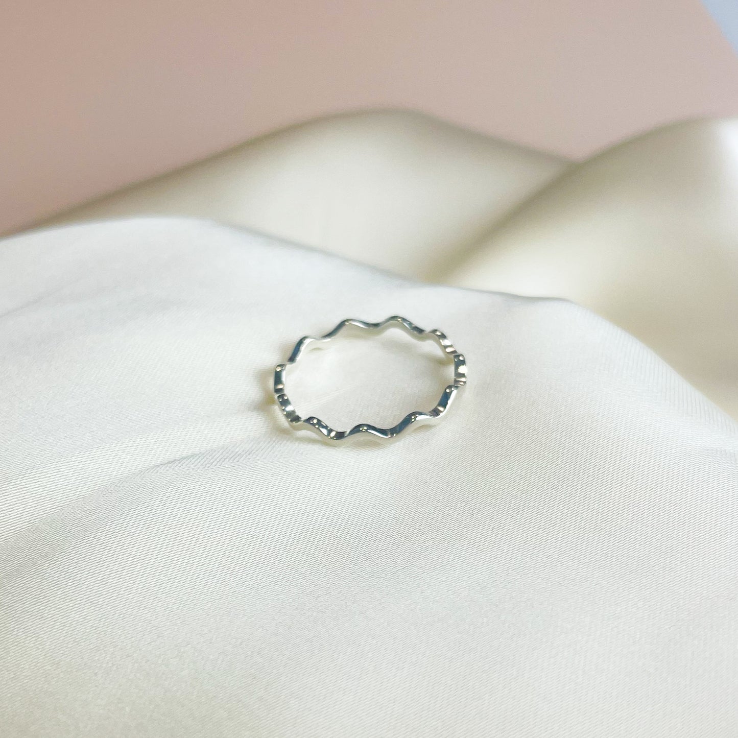 Thin Wave Ring