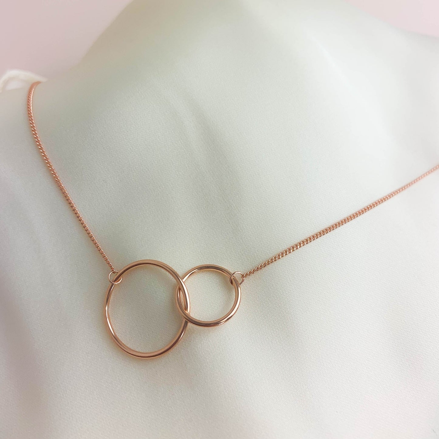 Interlocking Rings Necklace