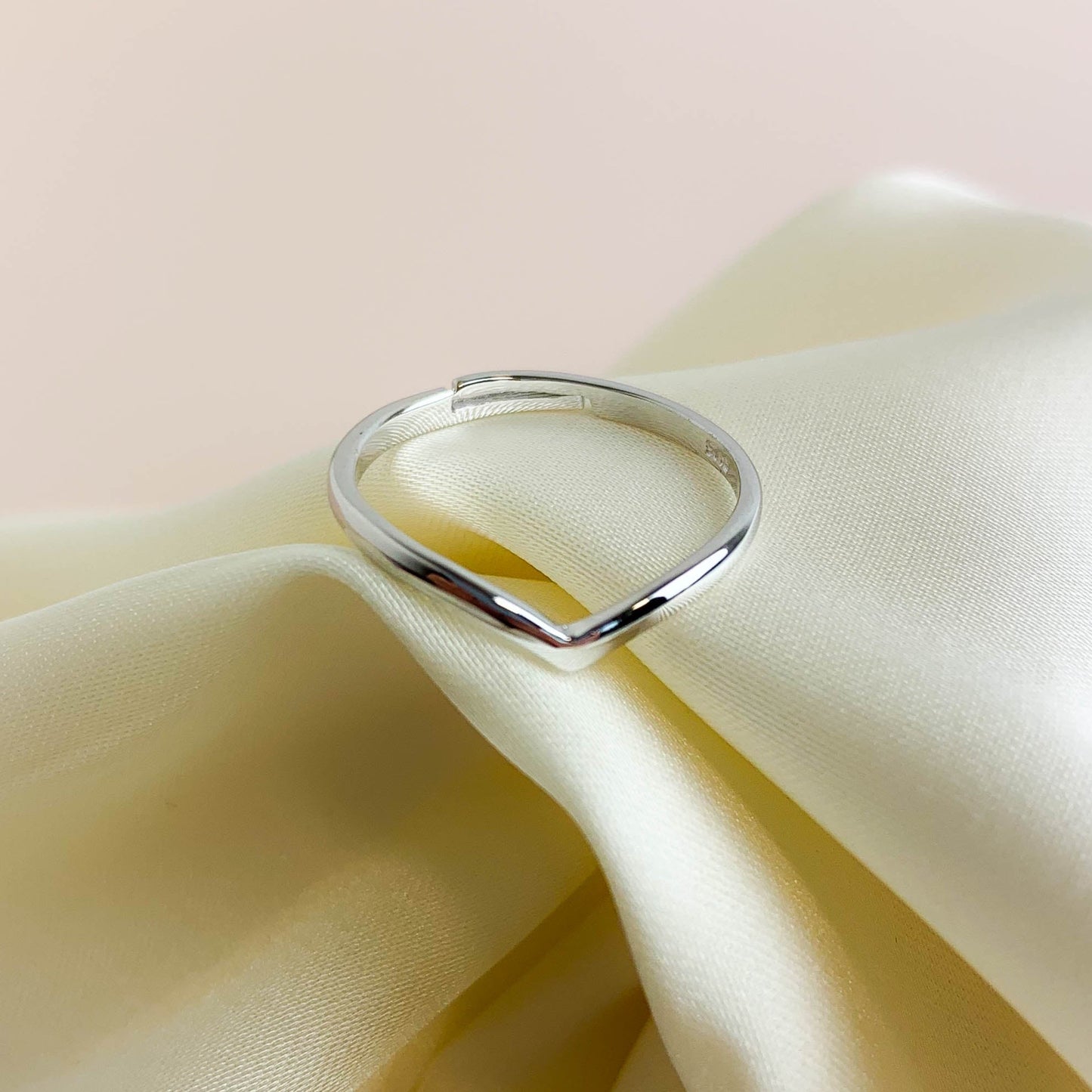 Chevron Pointed Adjustable Ring