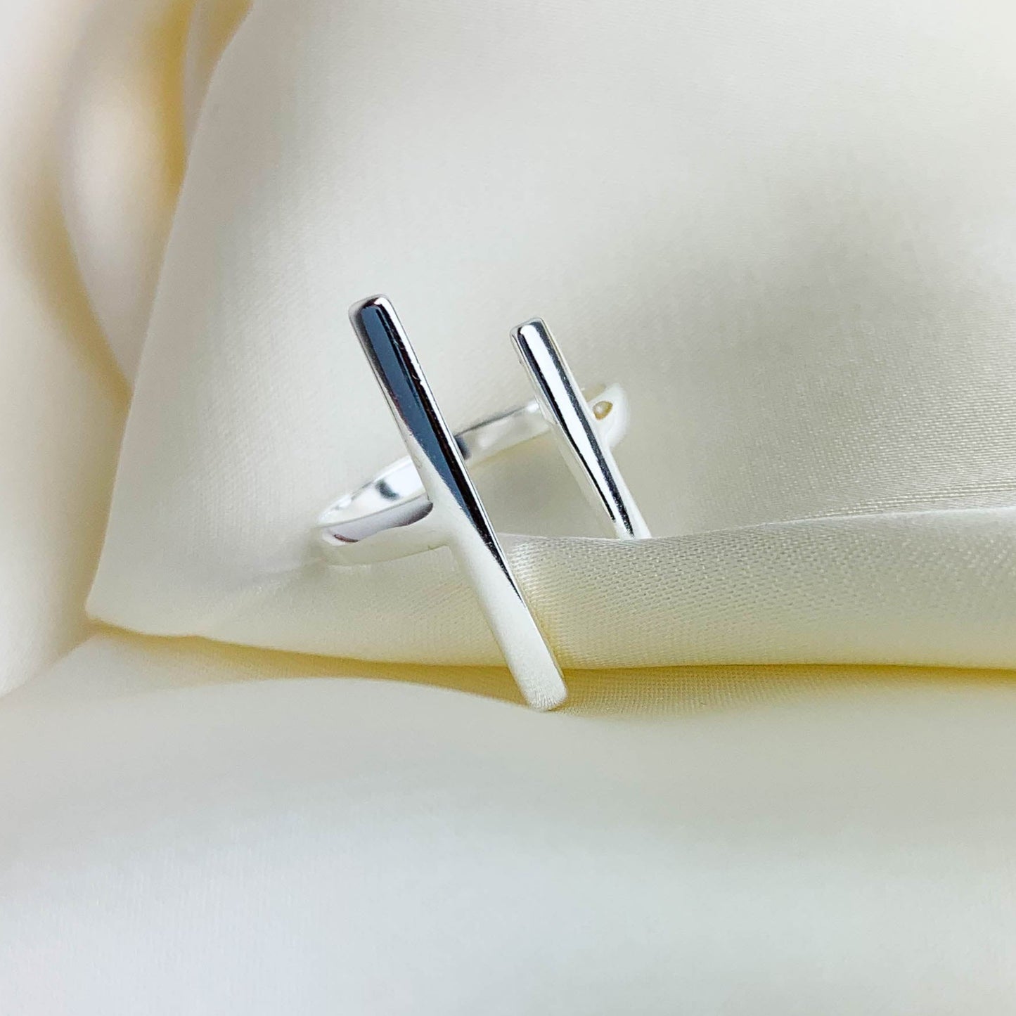 Double Bar Adjustable Ring